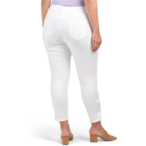 New CECE Women's Plus 5 Pocket Pearls Embellished Cropped Skinny Jeans - Picture 2 of 5